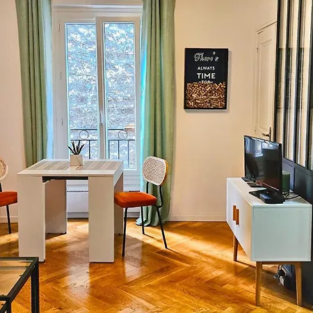 Apartment Lovely Flat Abbesses Center - Montmartre Paris